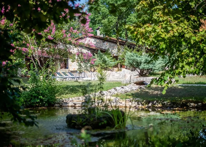 Amalia * Široki Brijeg